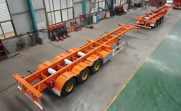 45ft 3-Axle Skeletal Container Trailer - Image 2